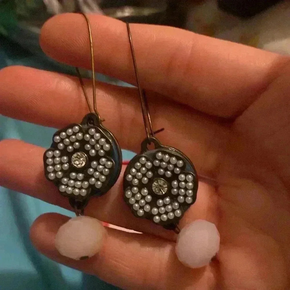 Plunder‎ earrings - Picture 1 of 1